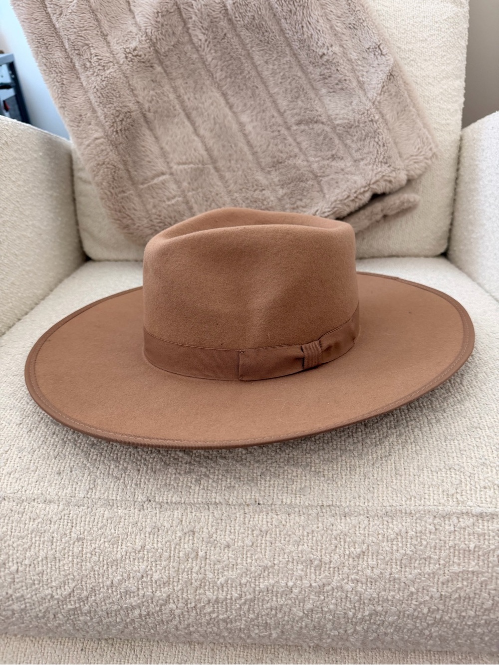 Olive & Pique Camel Wool Felt Wide Brim Rancher Hat Boho Western